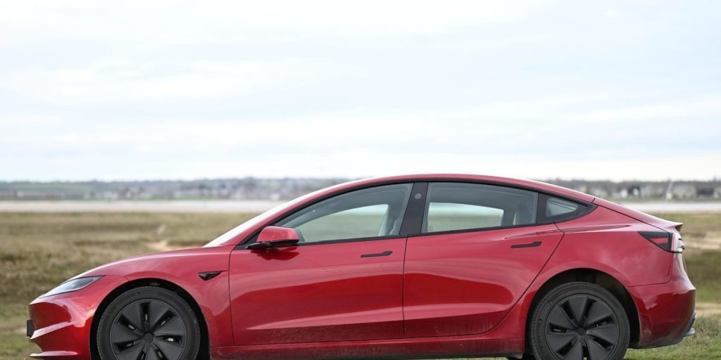 This article explains why the way Elon Musk spends money matters far beyond headlines: his concentrated investments in AI, robotics, space and brain interfaces...