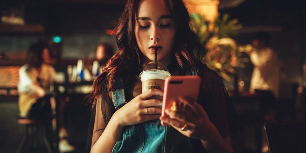 Social gaming in 2026 has shifted from solo play to shared experiences that strengthen friendships, family bonds, and online communities. This article explains...