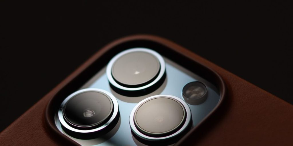 This article explains why OtterBox remains a leading choice to protect the iPhone 16 Pro Max, breaking down the main series (Defender, Commuter, Symmetry), how...