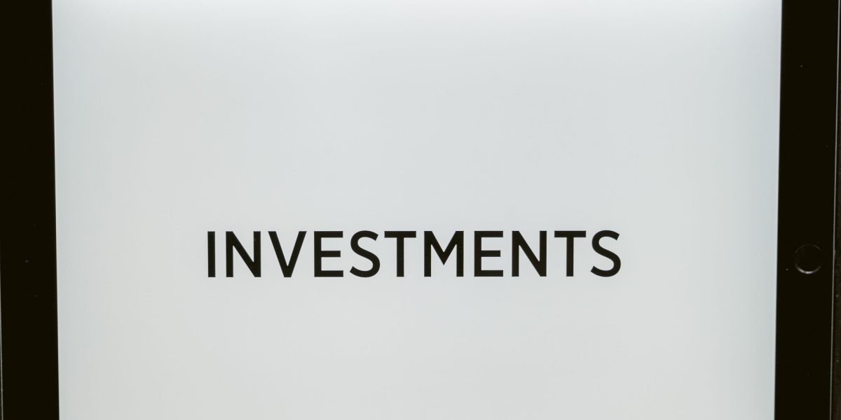 A person with a calm and assured expression, reflecting the peace of mind that comes with a reliable investment.